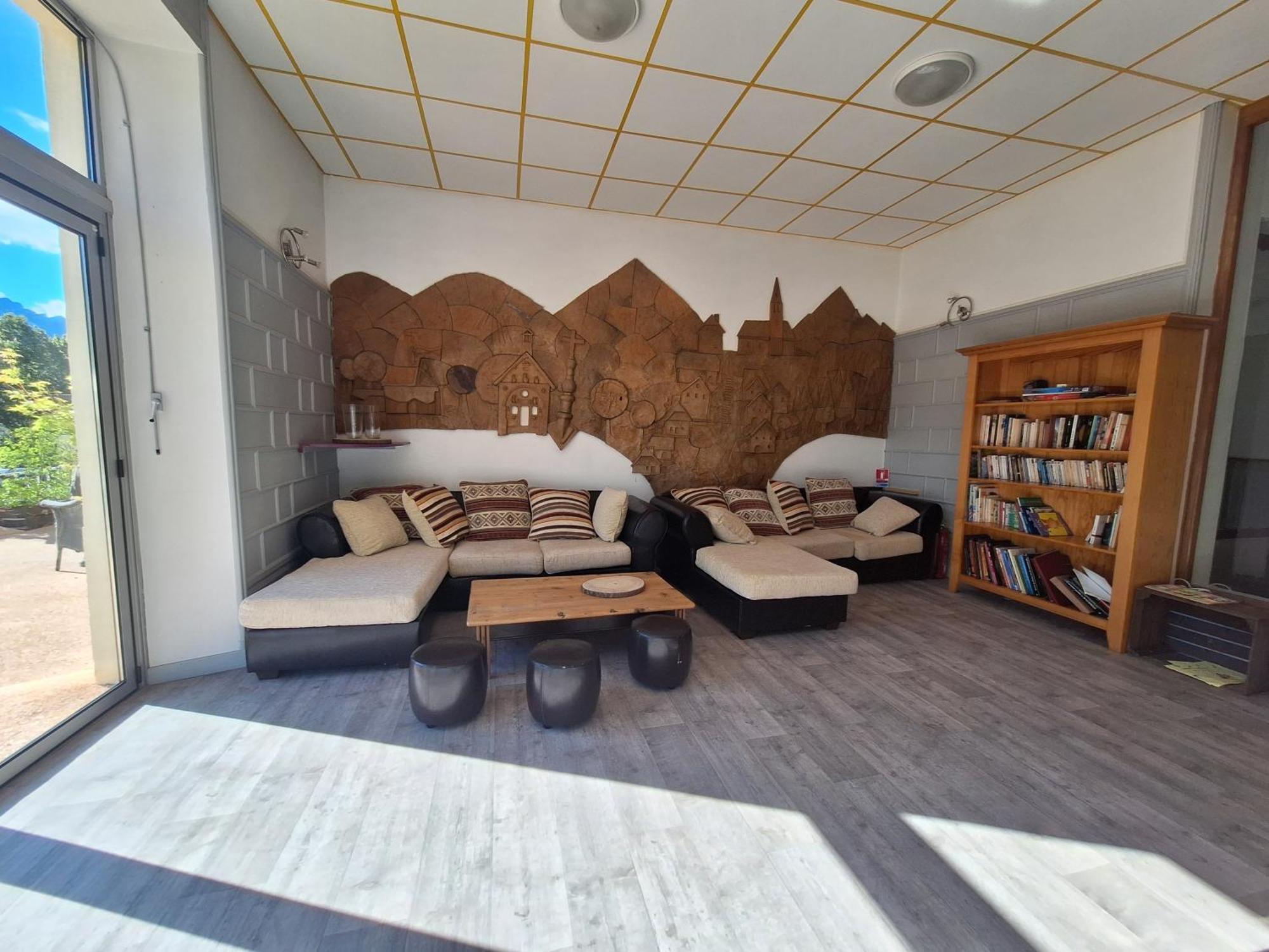 Hotel Le Connetable Сен-Бонне-ан-Шансор Экстерьер фото